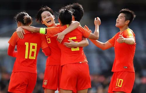 美国足球注册球员人数_美国组建足球队多少年历史_美国足球队现状