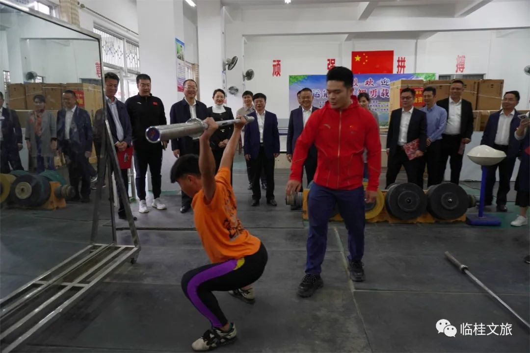 举重冠军女名字_2020年举重女运动员_举重运动员女冠军是谁