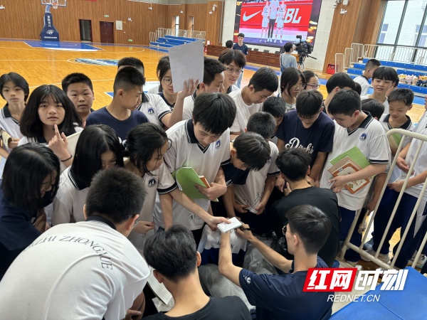 十一高篮球全国冠军_全国篮球比赛冠军_篮球冠军名单