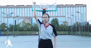 篮球吹哨怎么吹响_篮球吹哨规则及手势_篮球规则什么时候吹提醒哨