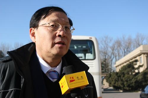篮球冠军是谁_篮球足球冠军奖金多少_足球与篮球的冠军