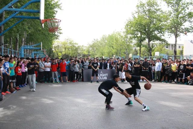 篮球比赛规则细则_无规则的篮球赛_篮球赛全规则