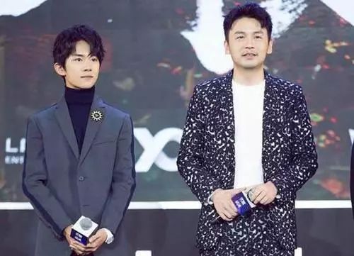 打篮球长高的明星_篮球明星健身长高_篮球明星长高的实例