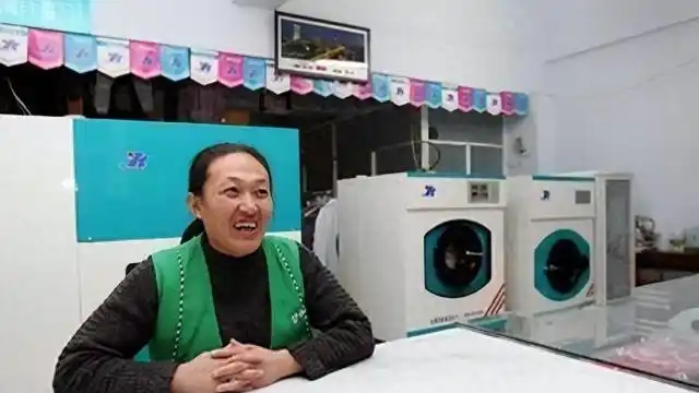 退休的举重冠军有哪些人_举重退役冠军_退休举重冠军人有多少