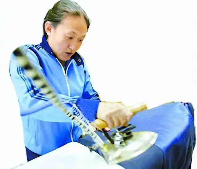 退休的举重冠军有哪些人_举重退役冠军_退休举重冠军人有多少