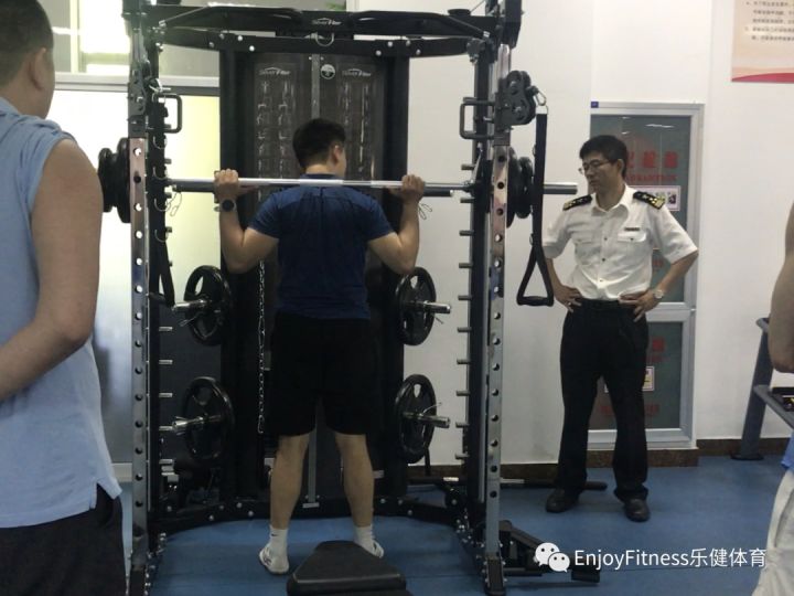 健身房私教区器械_私教健身房器械少_教健身房器械用法的app