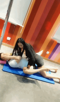 健身房健身私教一般多少钱_任丘健身房私教哪家好_健身房私教怎么样