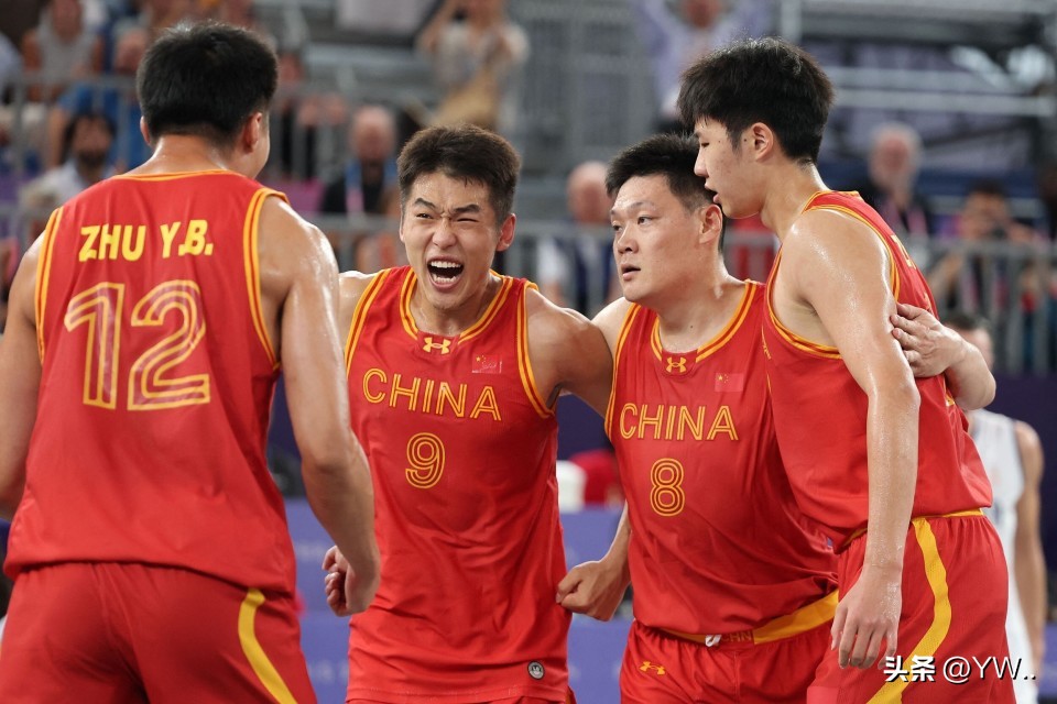 单挑篮球次数扣篮规则是什么_篮球单挑多少秒违例_单挑篮球扣篮次数规则